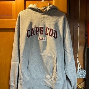 Cuffy’s of Cape Cod pull over sweatshirt with embroidered emblems